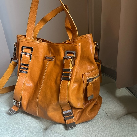 Michael Kors-Beautifully Made Large Tan Leather Bag - Picture 2 of 13